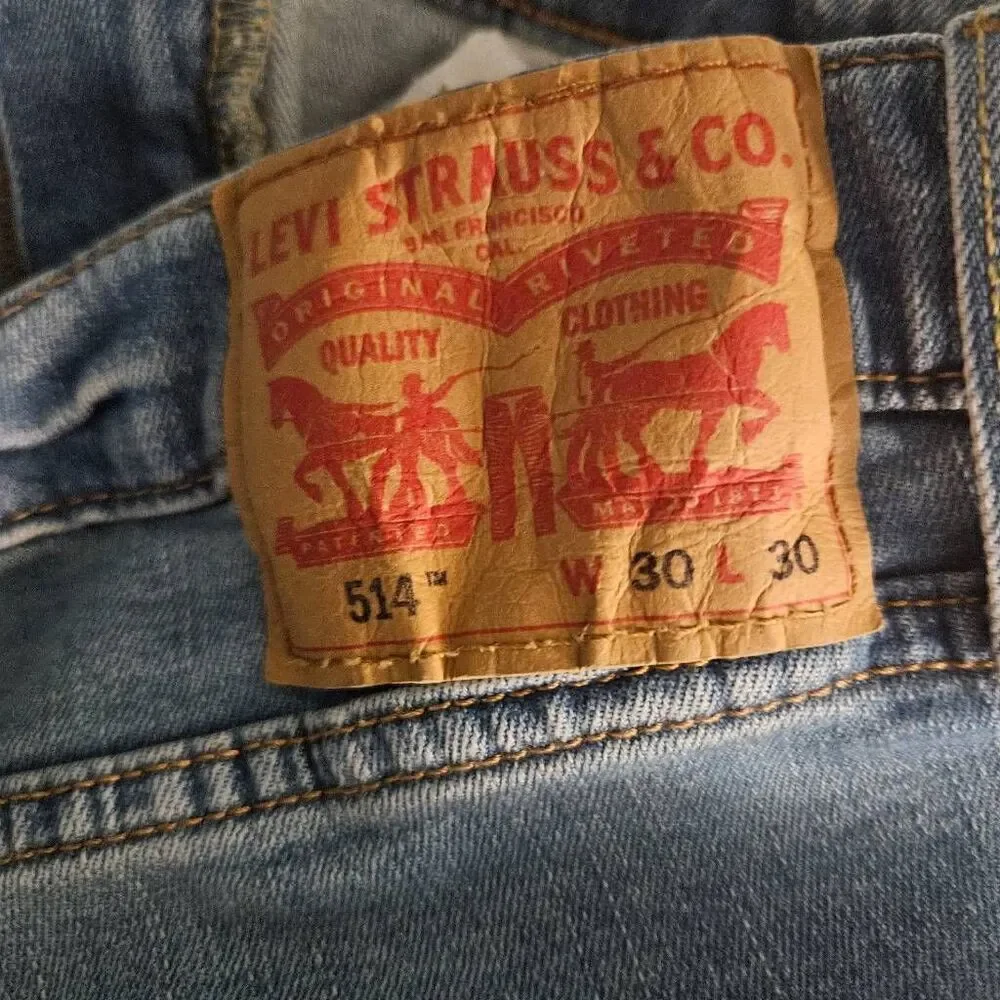 Levi's 514 mens jeans, straight leg.  30X30. # 813